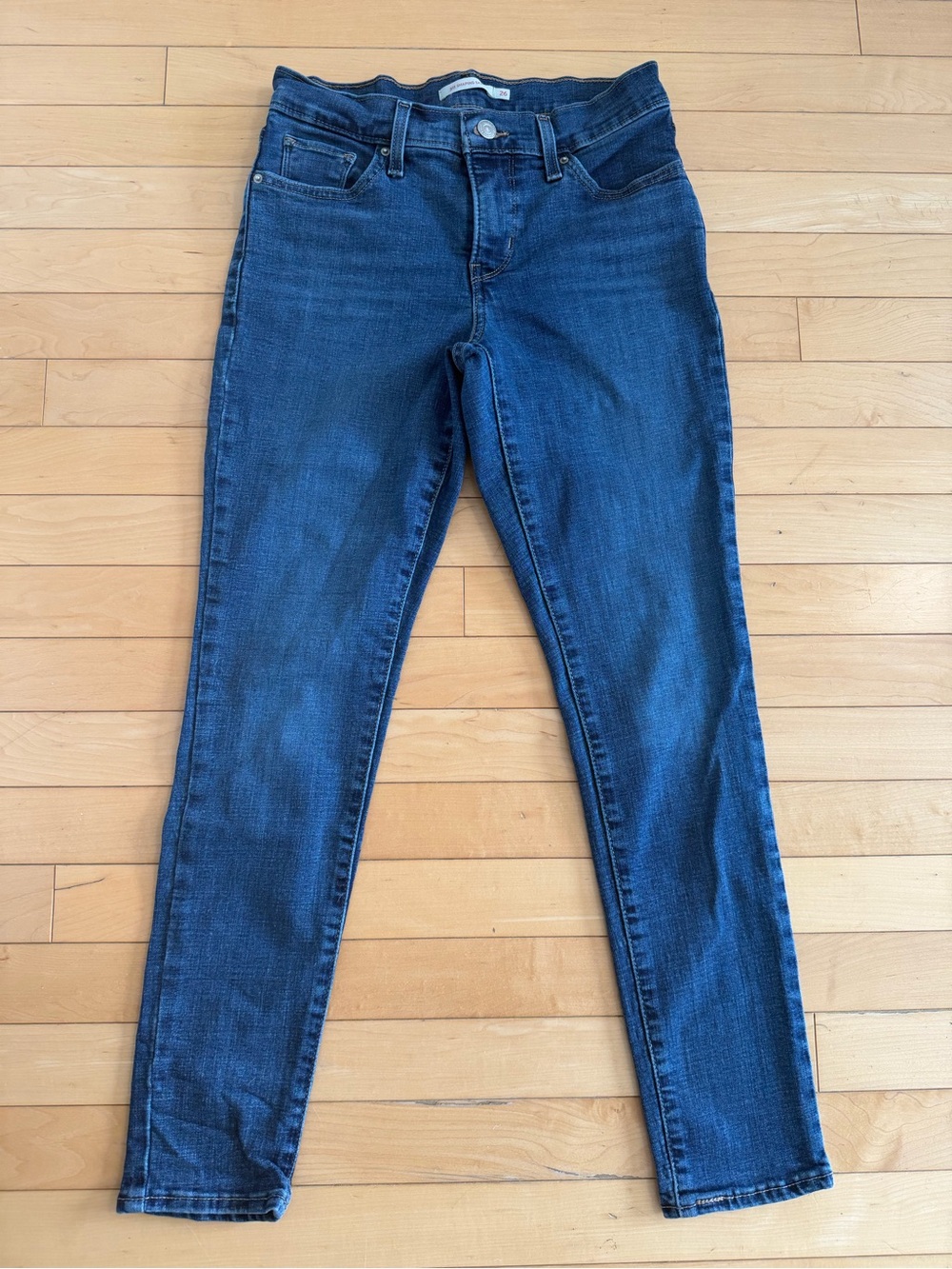 Levi's 311 Shaping Skinny Jeans Women's Size 26 Dark Wash Stretch Denim